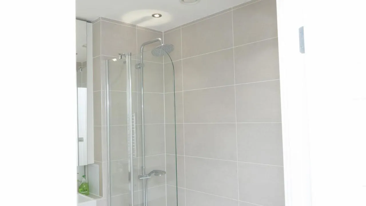 Guerneville 1 Bedroom Luxury Apartment Royal Wharf By Excel Exhibition Centre London